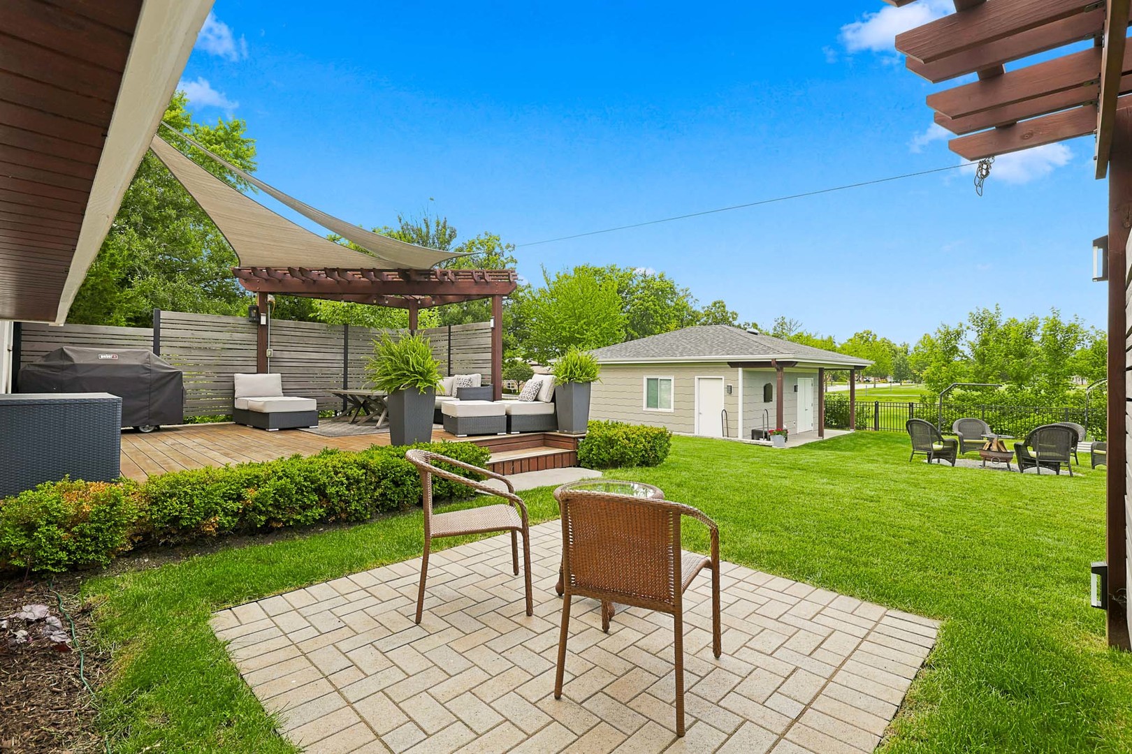 1140 68th Street Property Photo 44