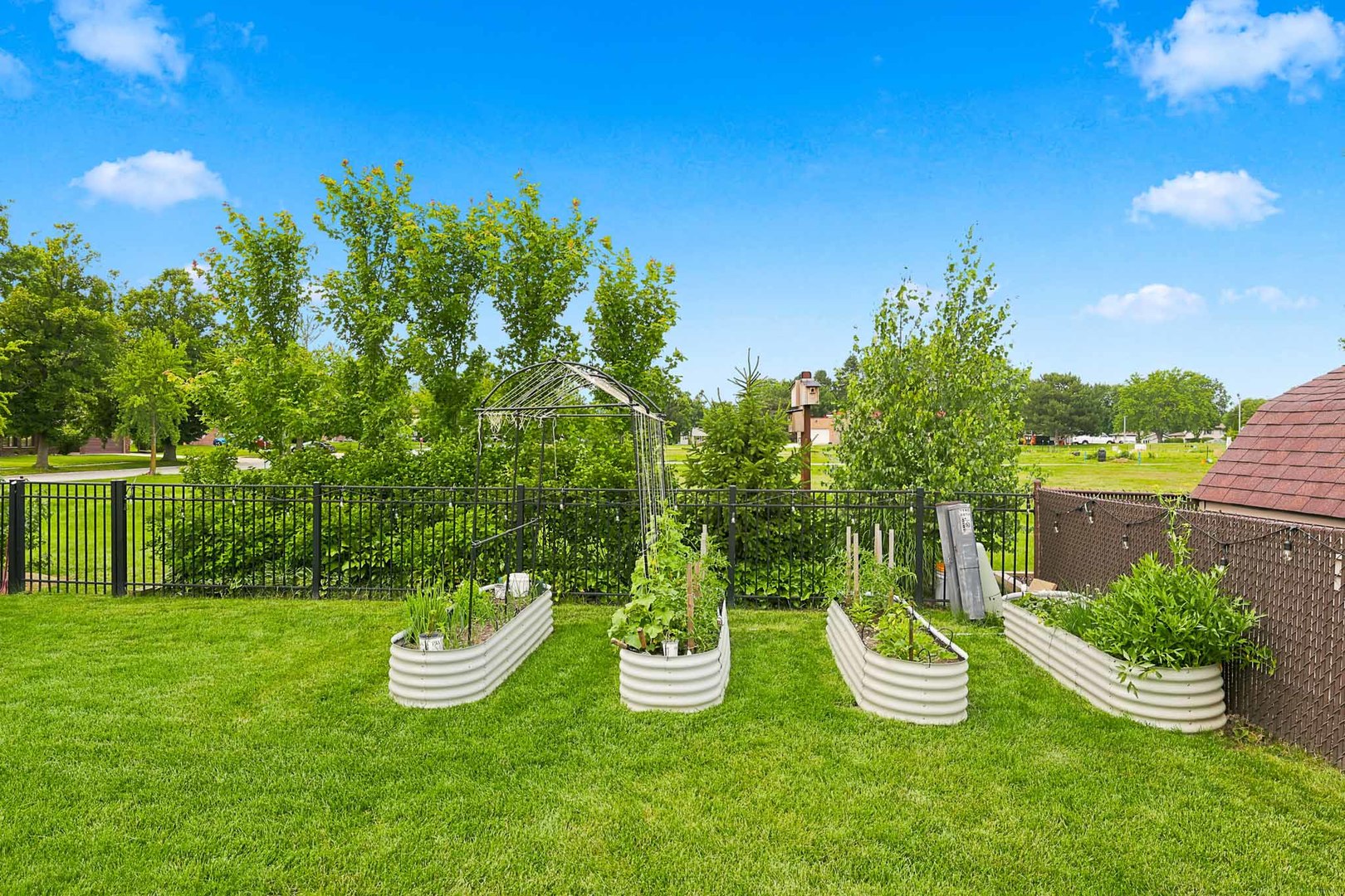 1140 68th Street Property Photo 45