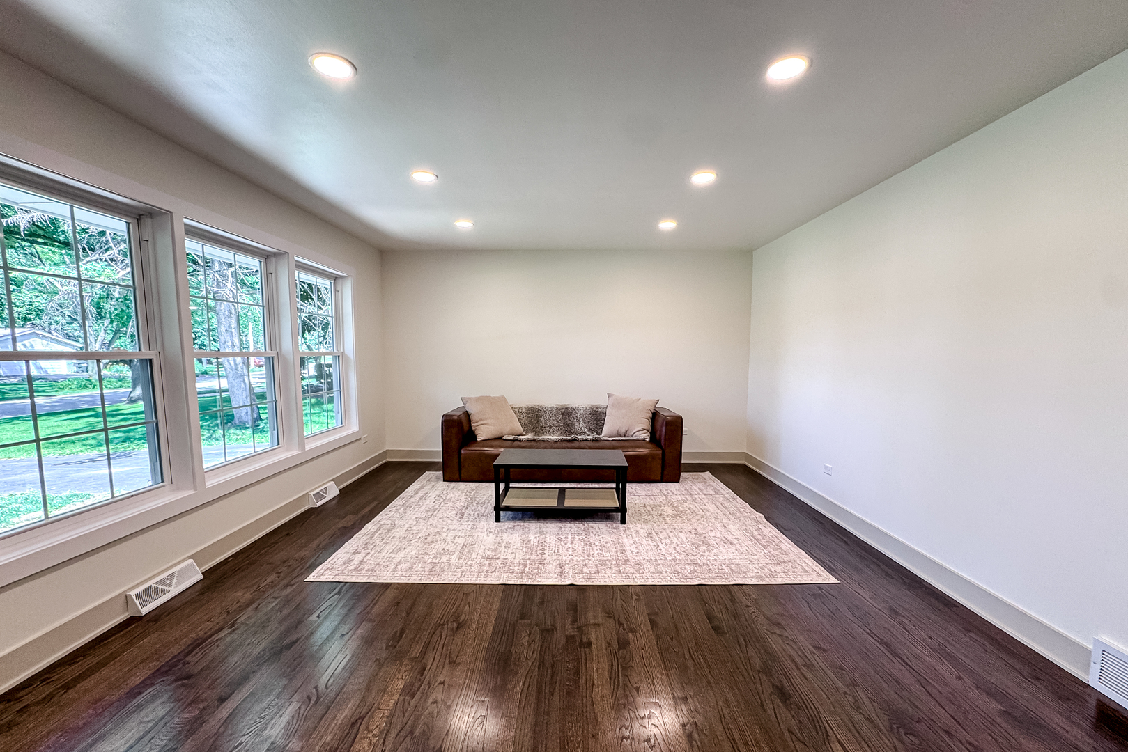 129 Monument Avenue Property Photo 3