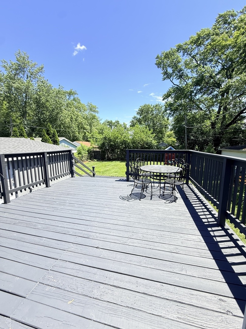 14607 Saint Louis Avenue Property Photo 8