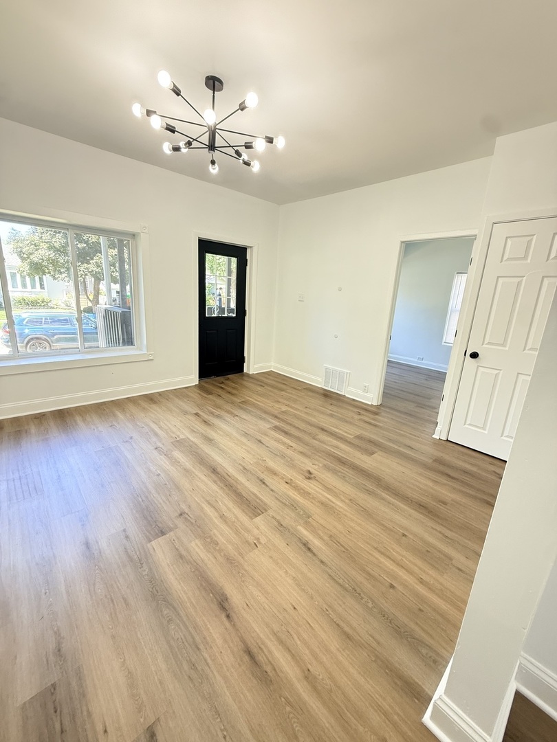 14607 Saint Louis Avenue Property Photo 9