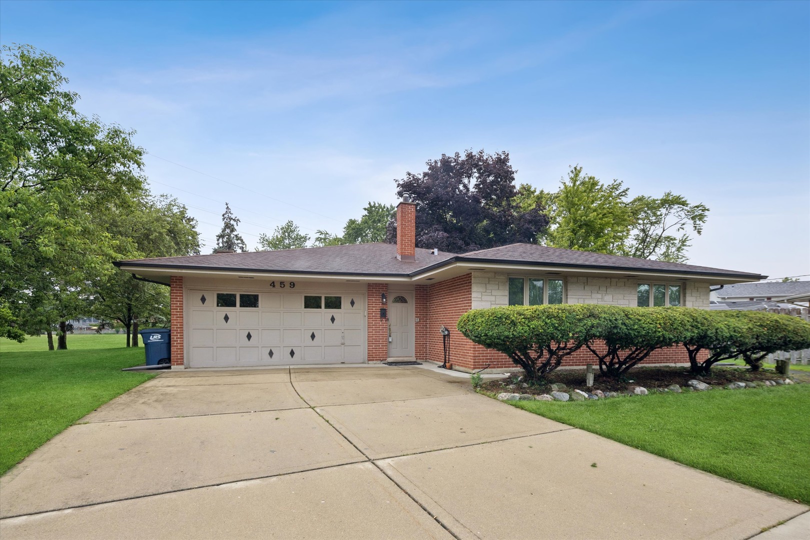 459 W Millers Road Property Photo 1