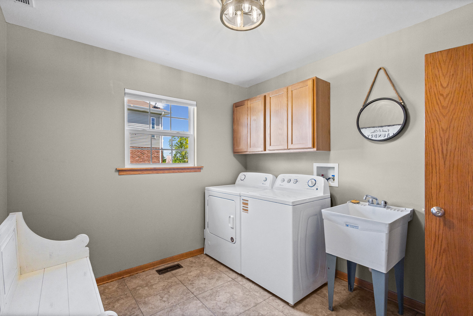 24427 Arrowhead Drive Property Photo 14