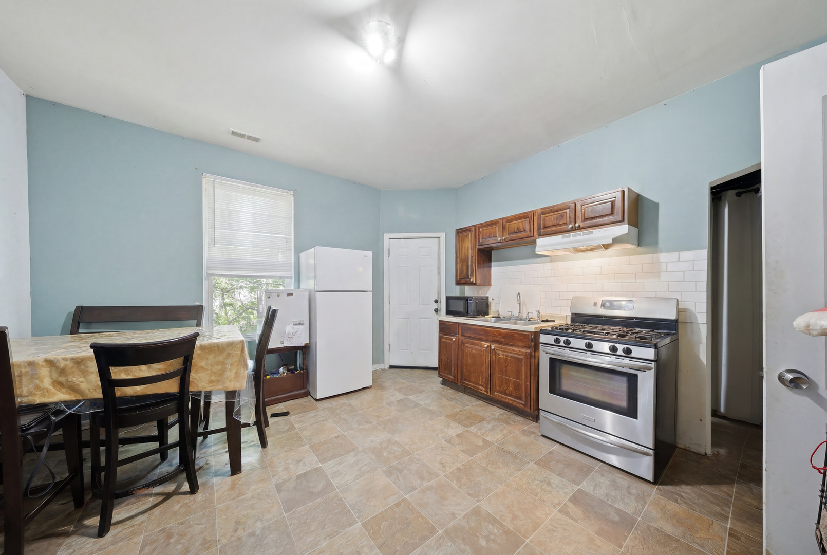 5043 W 25th Street Property Photo 8