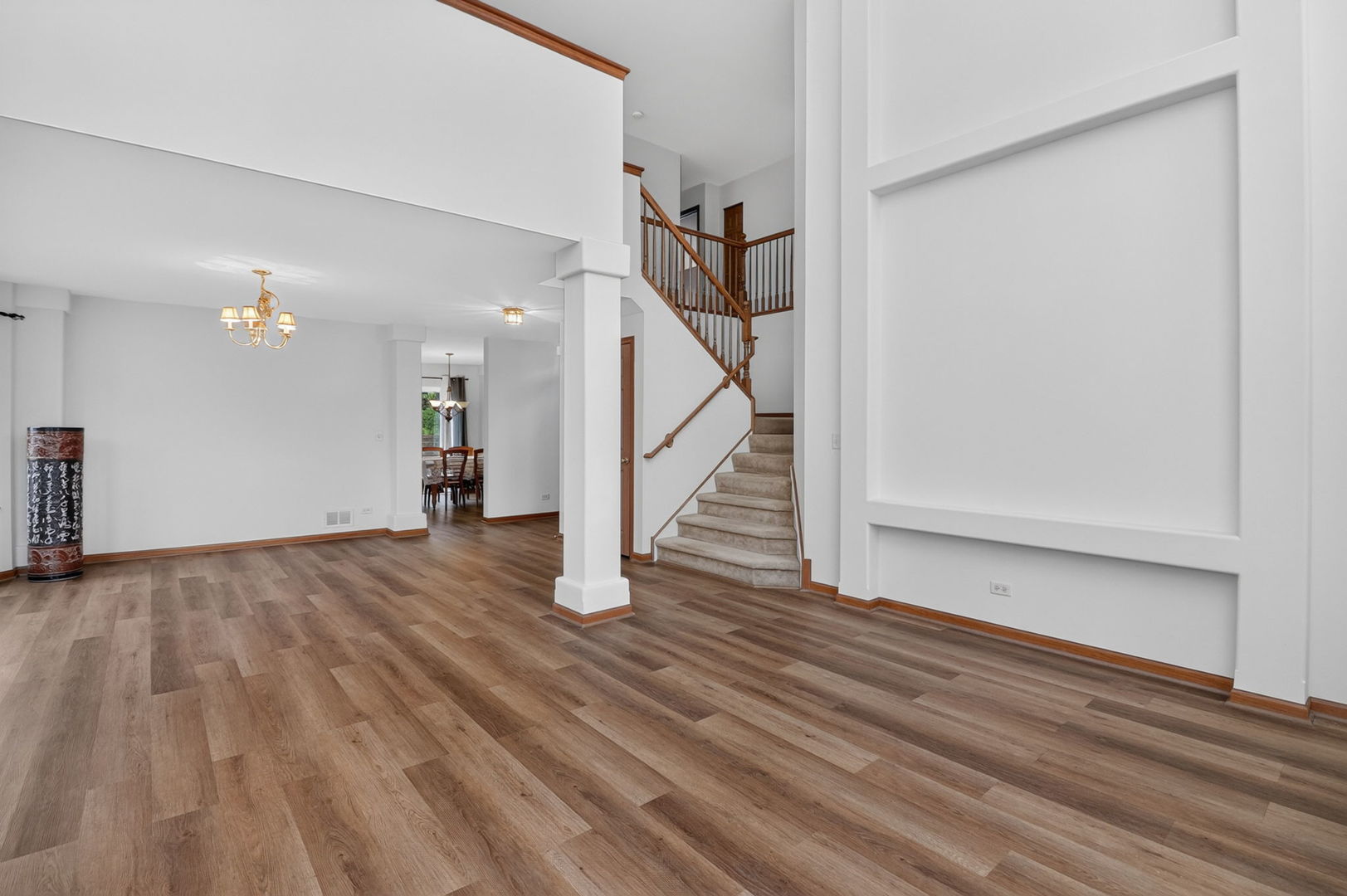 2120 Grand Pointe Trail Property Photo 4
