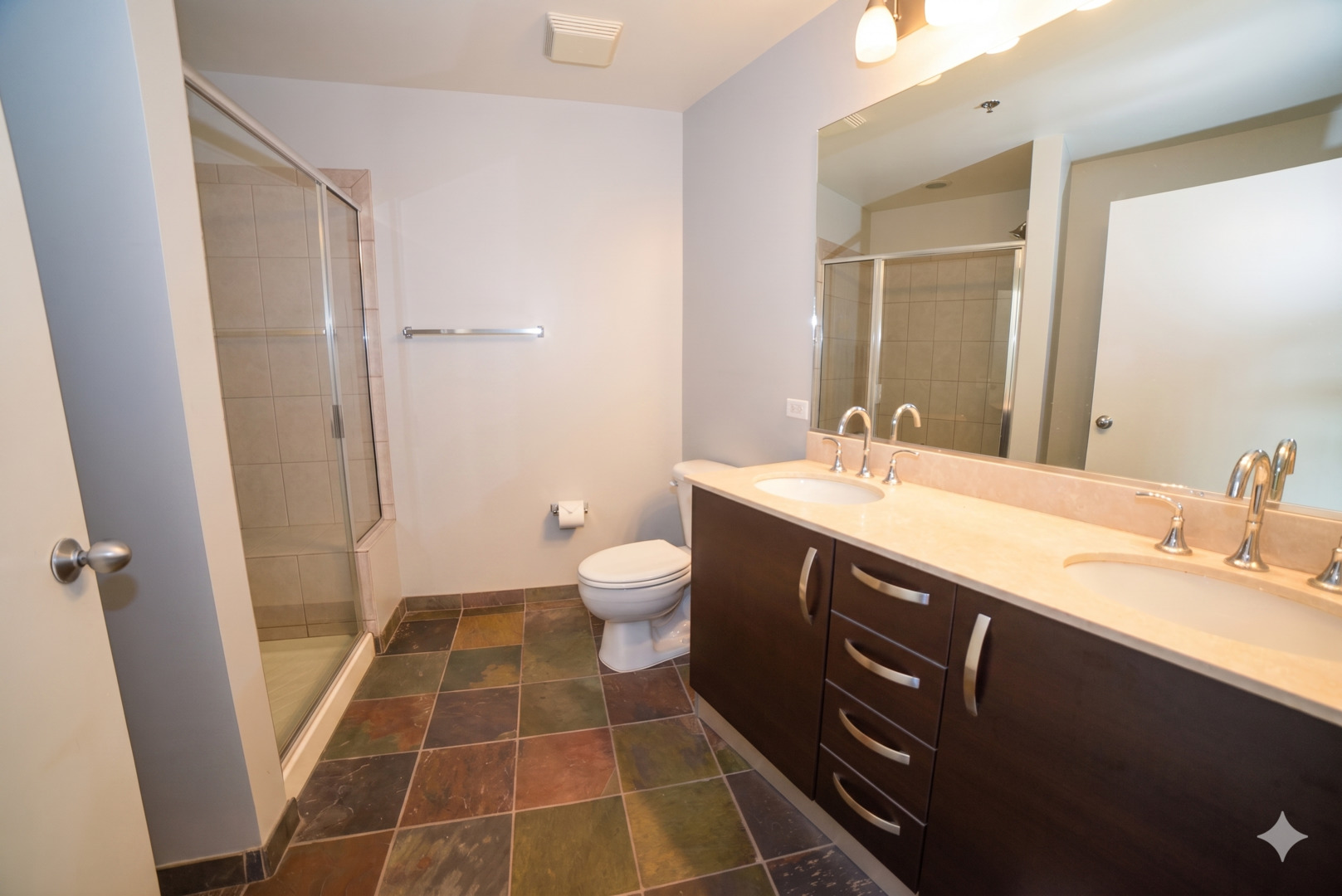 225 S Sangamon Street 701 Property Photo 8