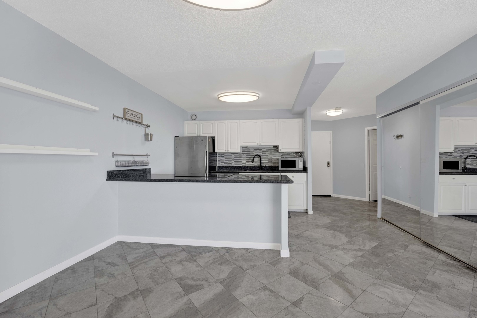 5320 N Sheridan Road 1504 Property Photo 6