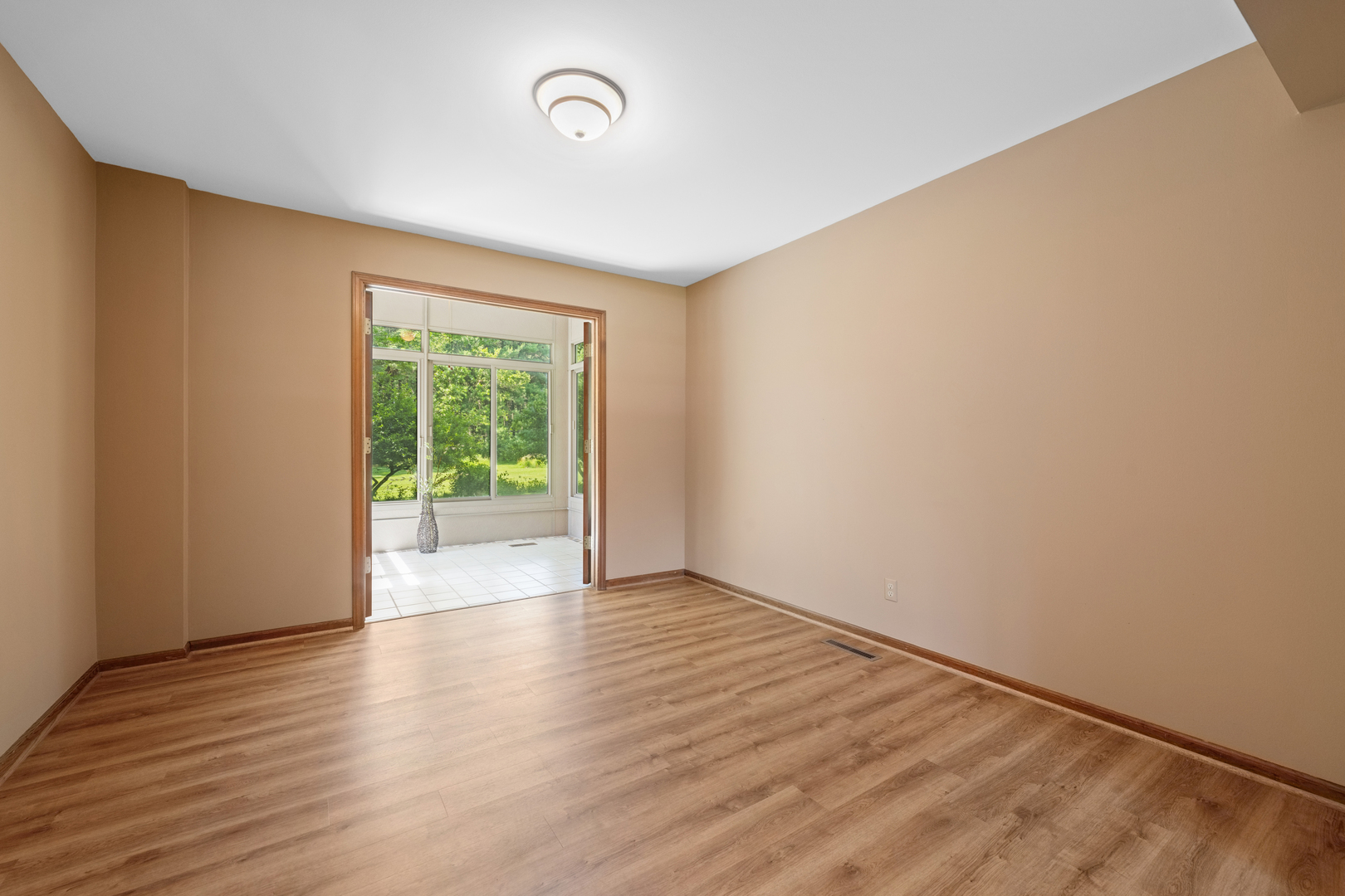 205 Whitaker Court Property Photo 10
