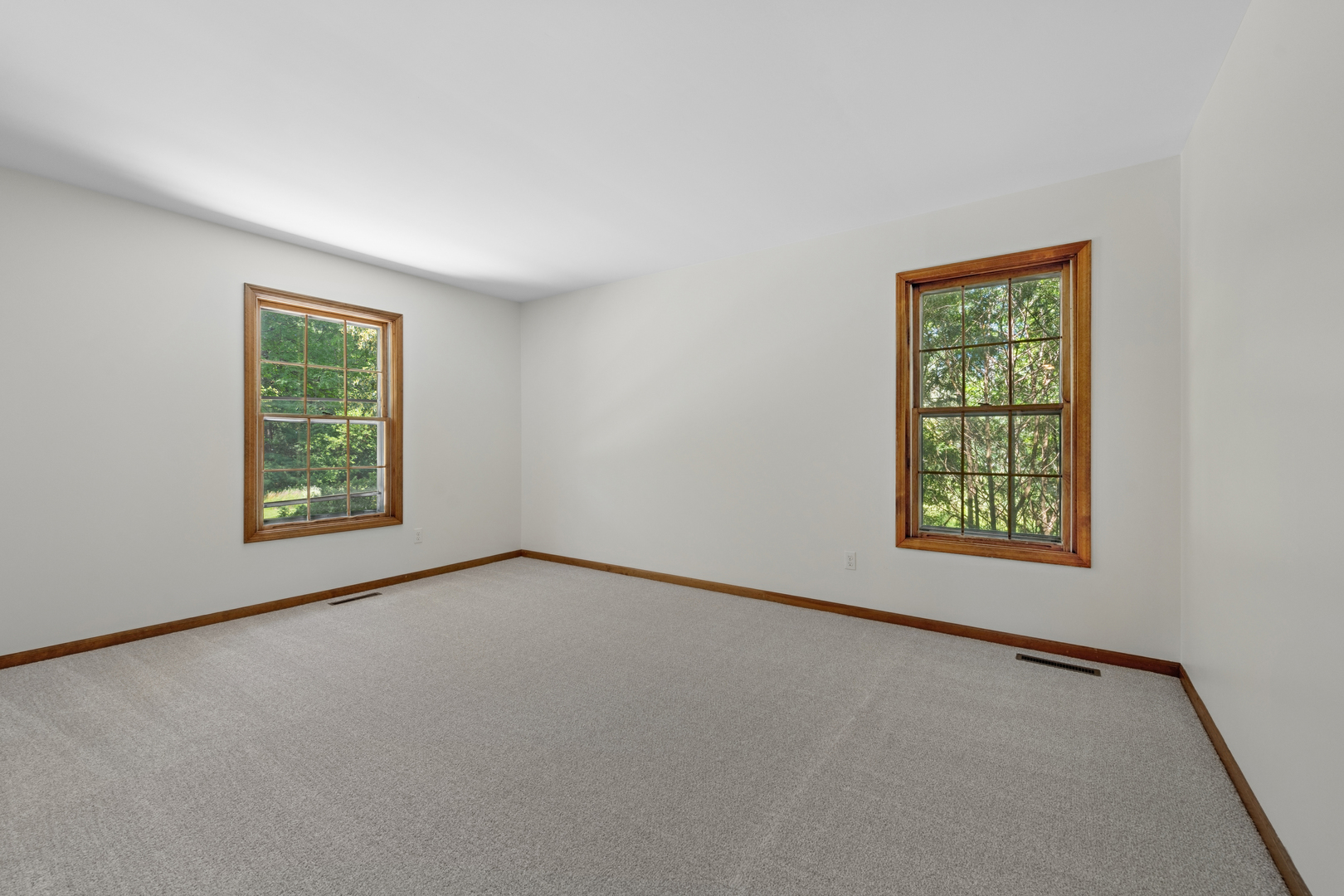 205 Whitaker Court Property Photo 28