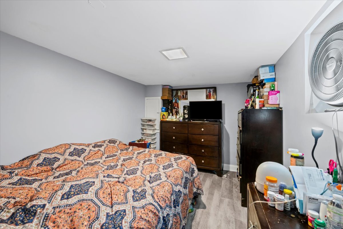1024 W 103rd Street Property Photo 11
