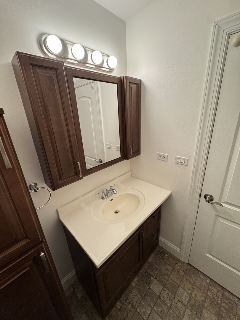 1375 Rebecca Drive 302 Property Photo 43