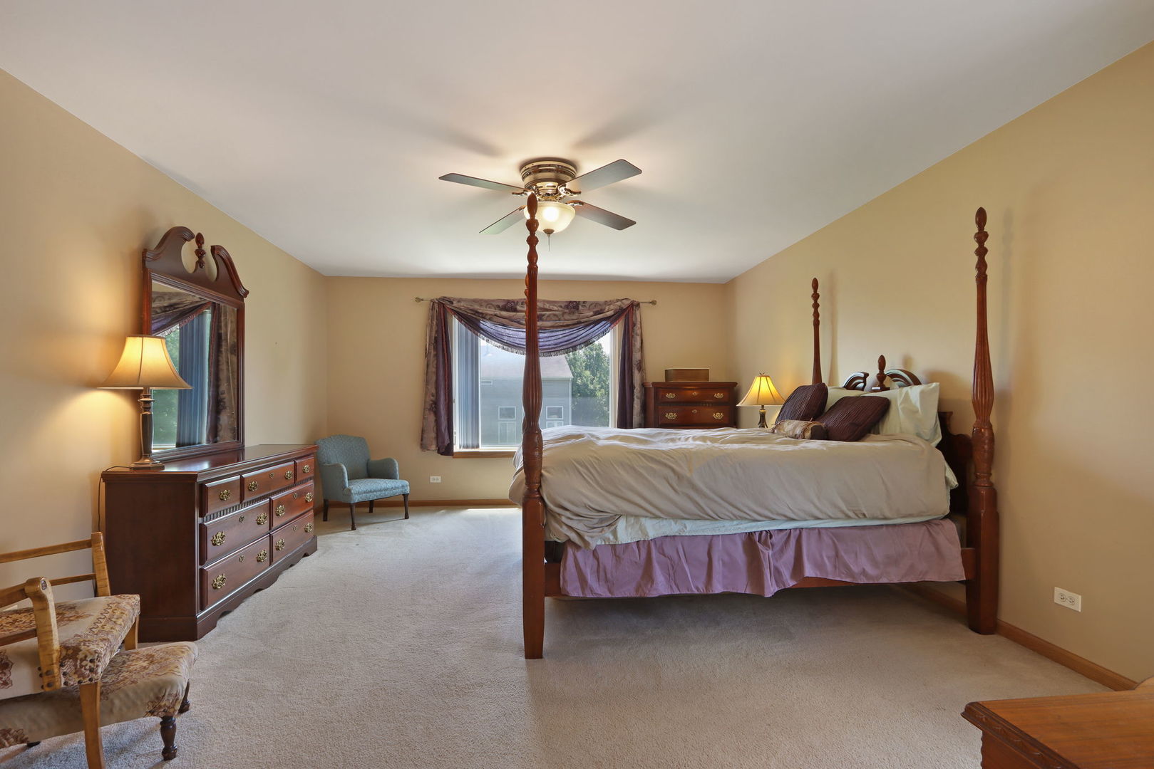 992 Curran Place Property Photo 16