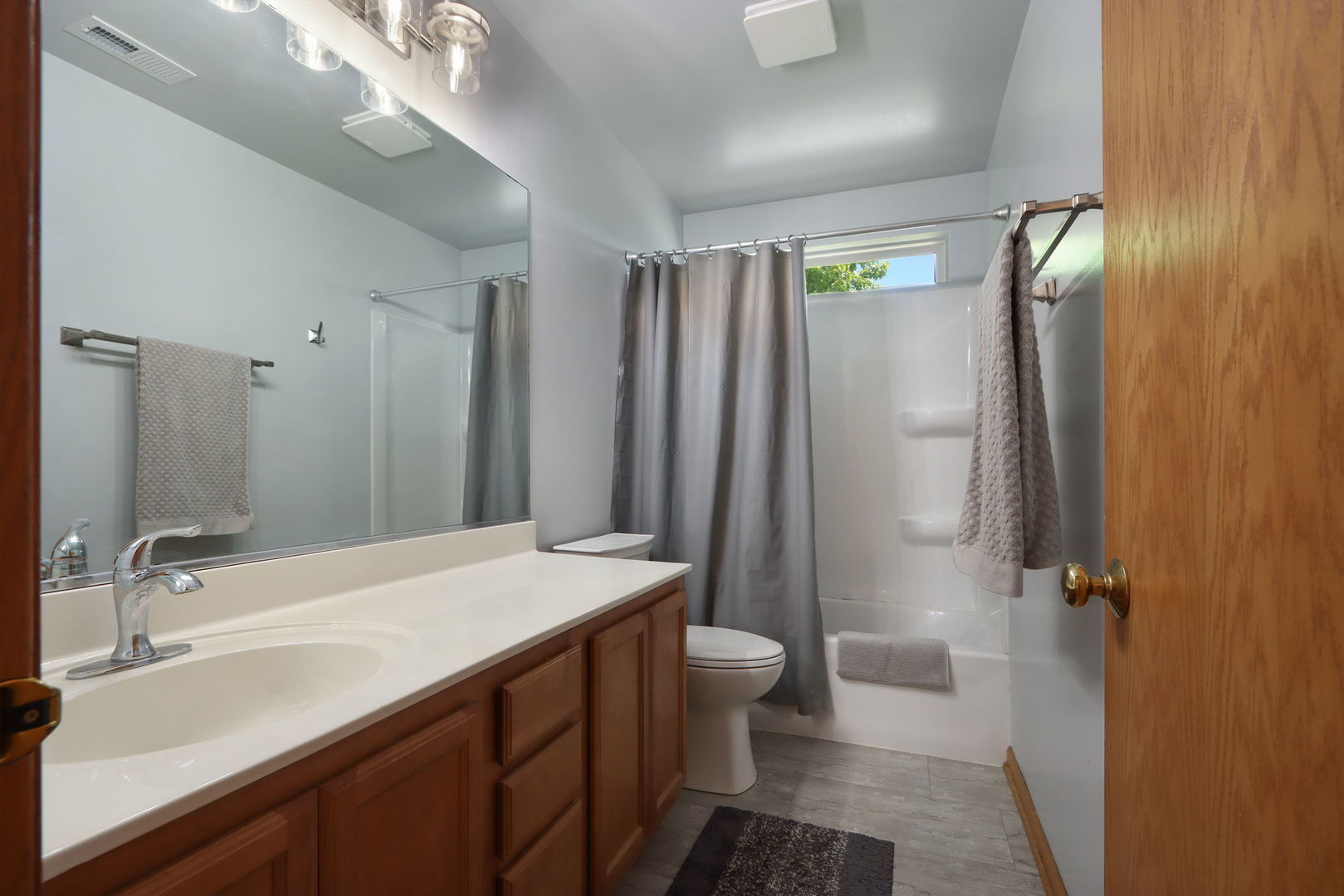 992 Curran Place Property Photo 23