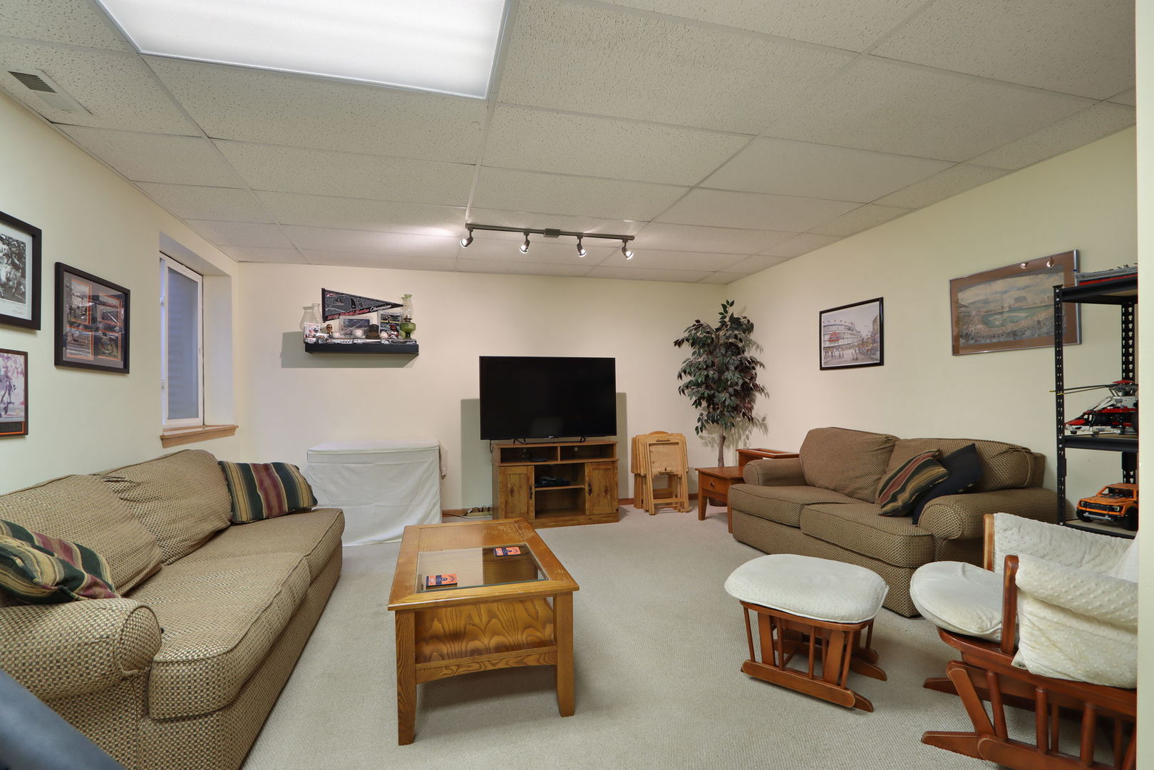 992 Curran Place Property Photo 26