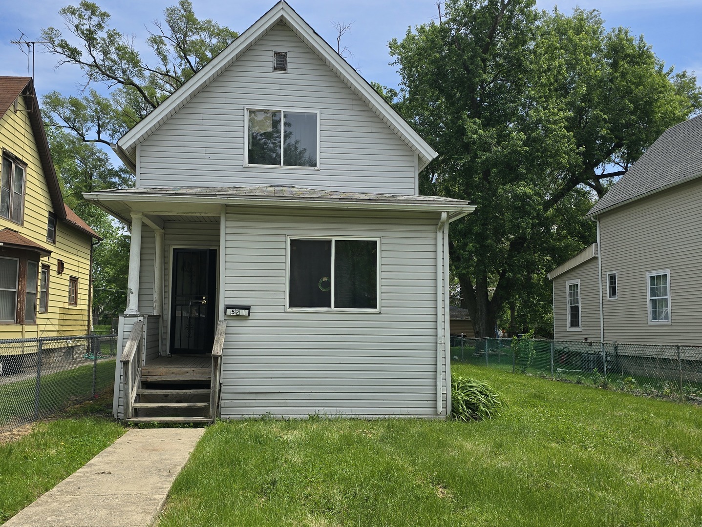 15213 Turlington Avenue Property Photo 1