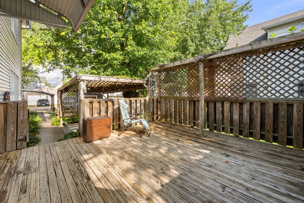 1424 11th Street A Property Photo 6