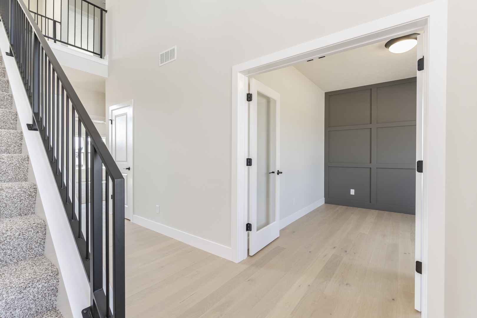5105 Castlebar Drive Property Photo 4