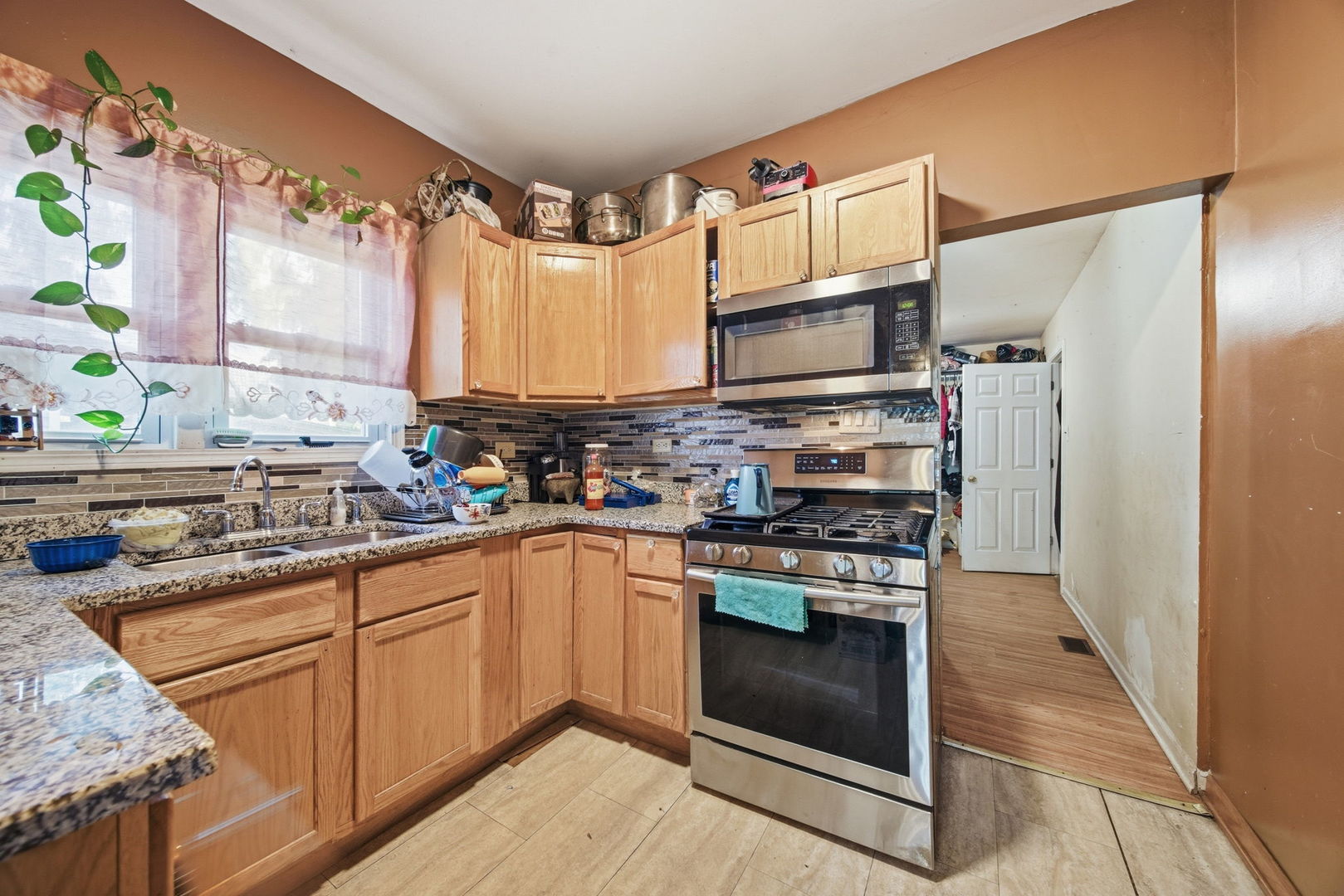 14926 Robey Avenue Property Photo 5
