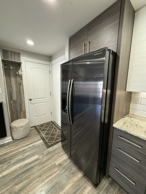 5846 W 77th Street 303 Property Photo 11