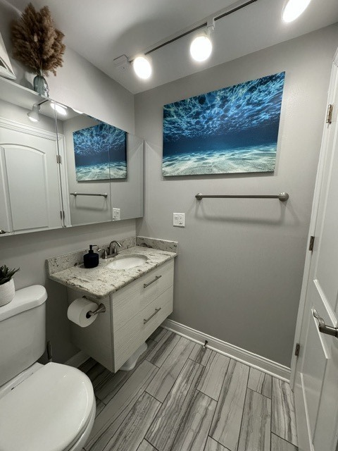 5846 W 77th Street 303 Property Photo 20
