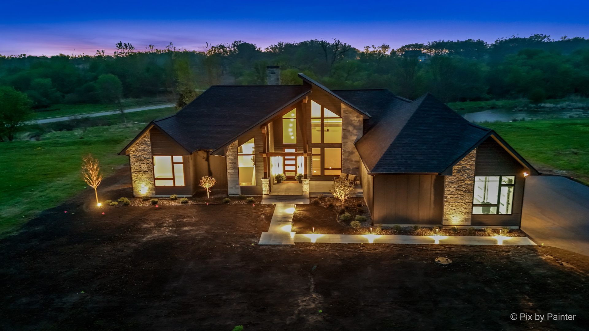 4311 Red Tail Lane Property Photo 4