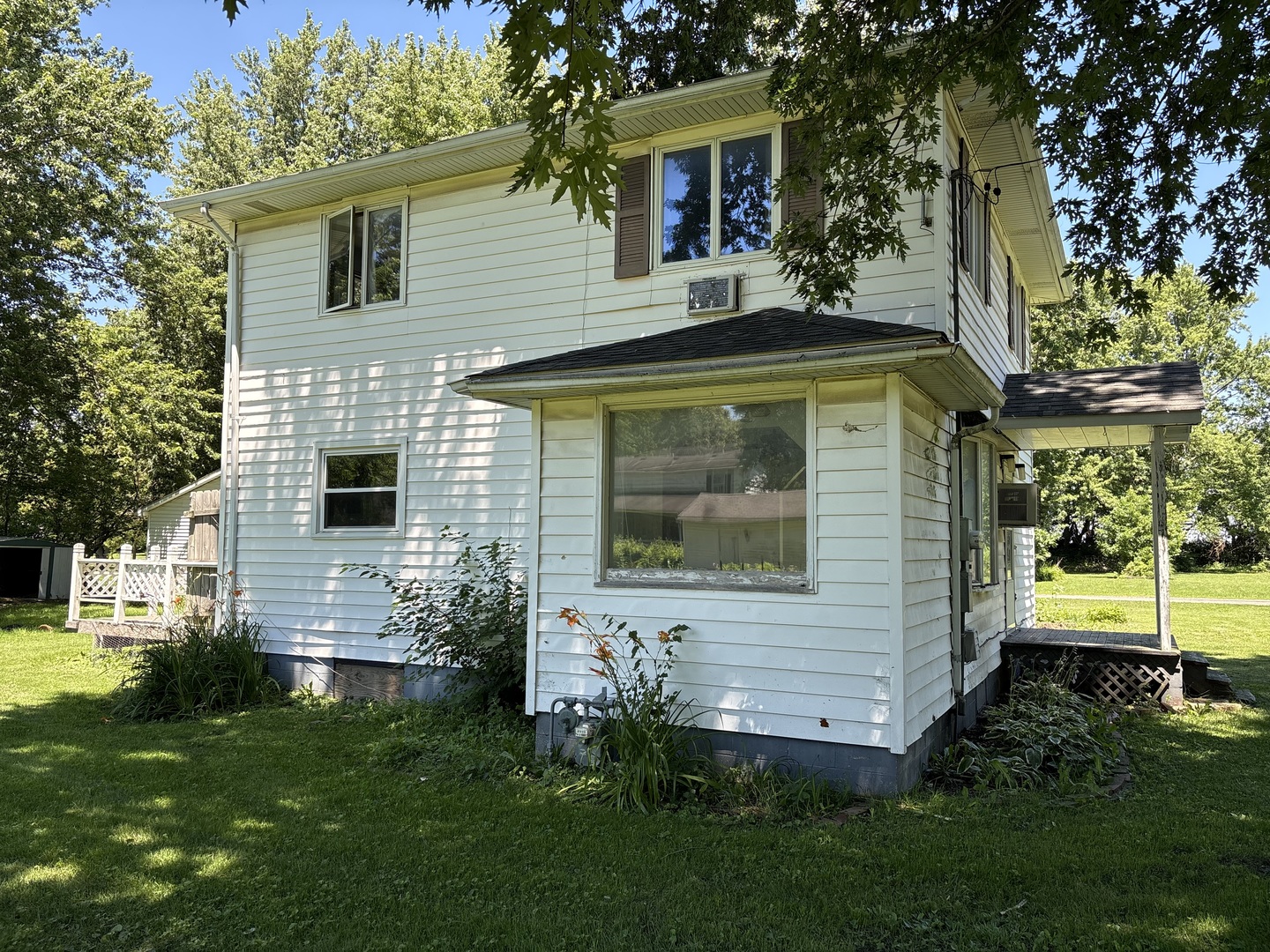 410 N First Street Property Photo 5