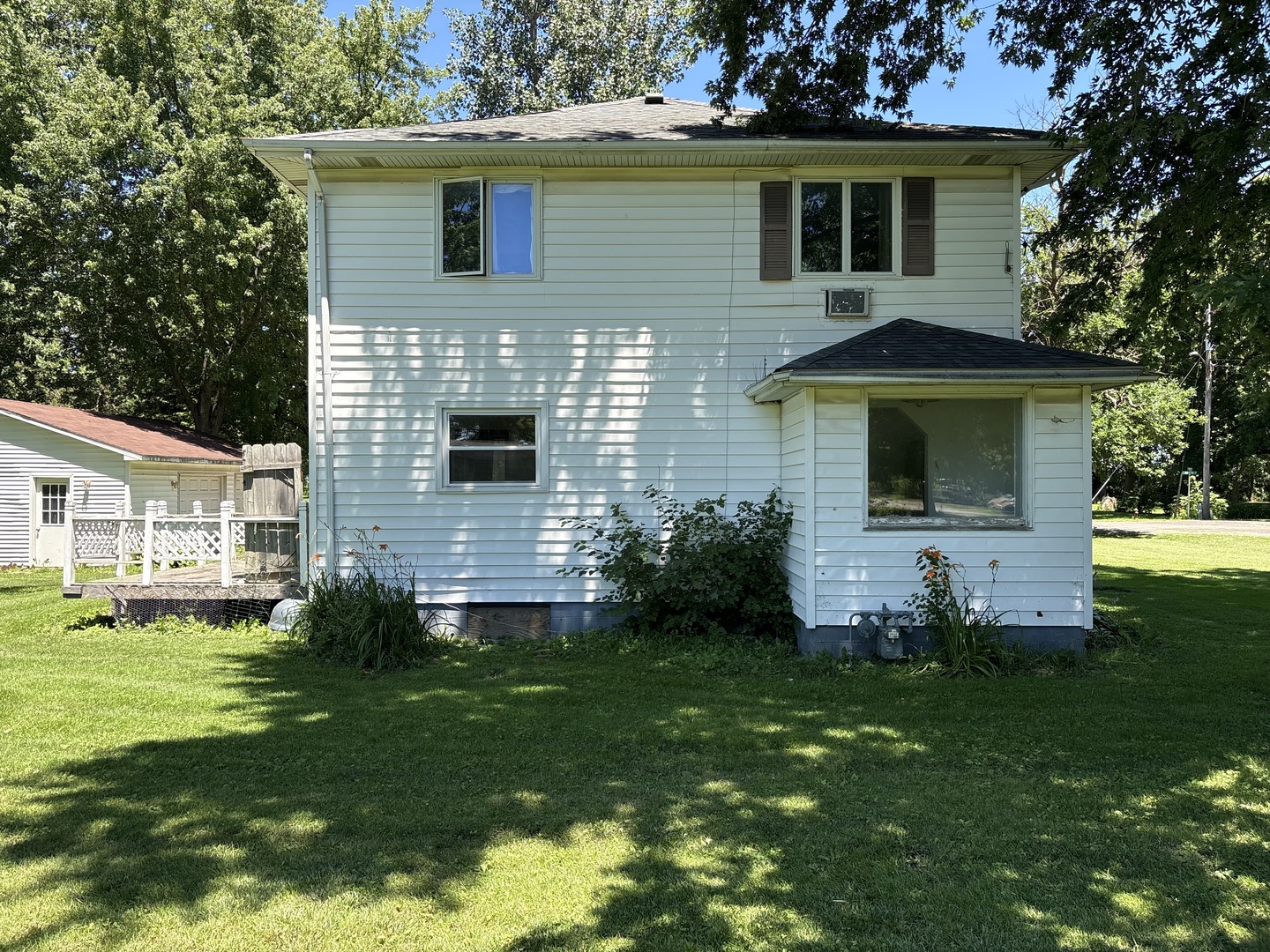 410 N First Street Property Photo 6