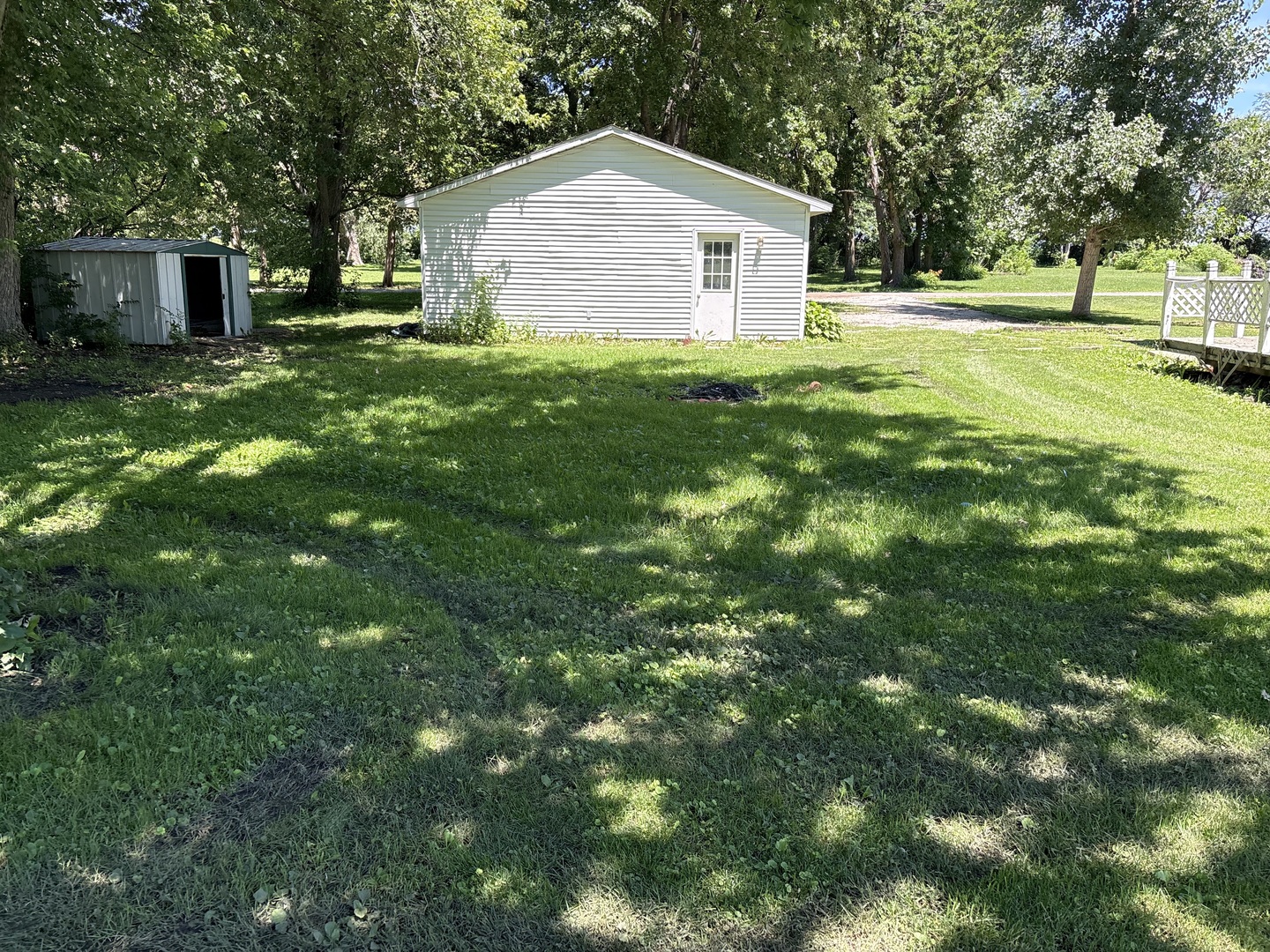 410 N First Street Property Photo 9