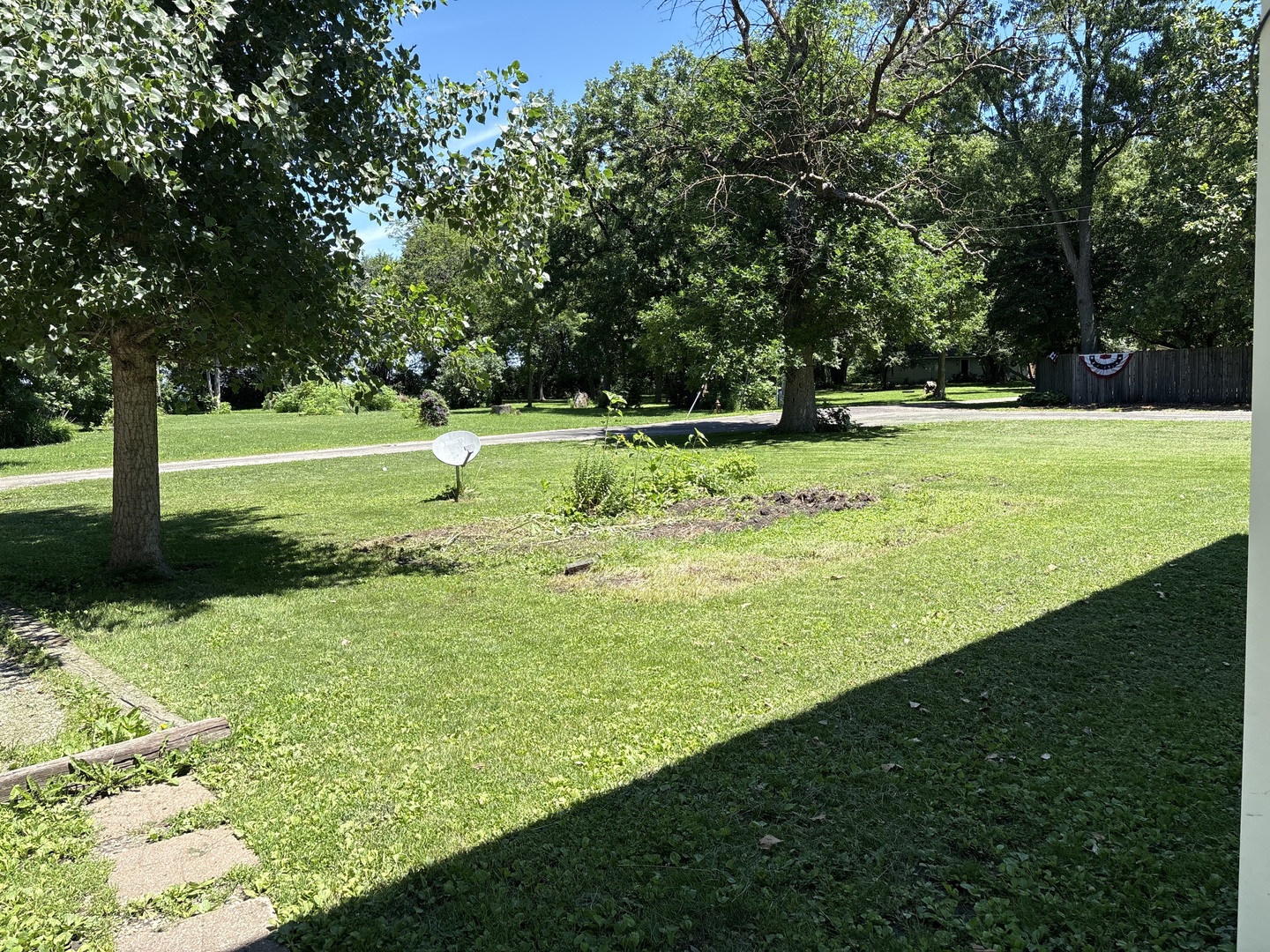 410 N First Street Property Photo 14