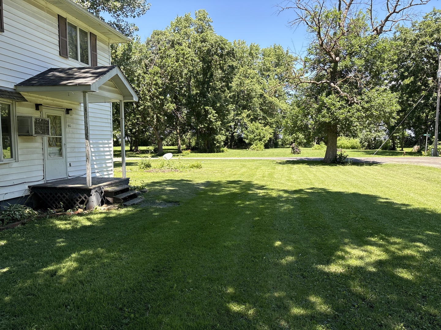 410 N First Street Property Photo 15