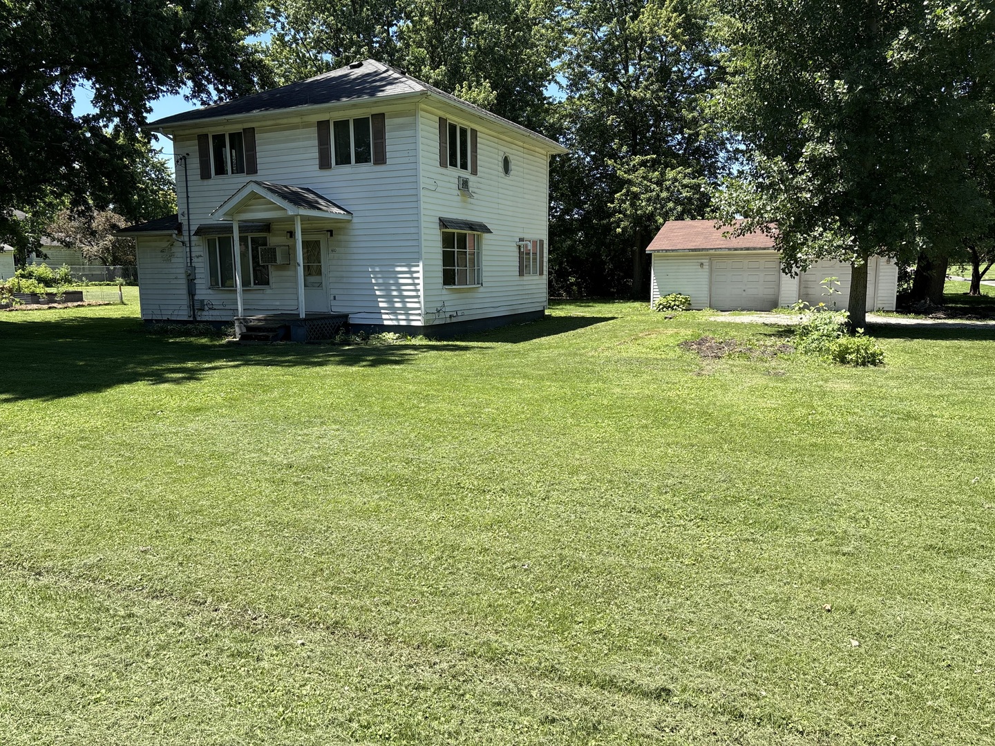 410 N First Street Property Photo 17