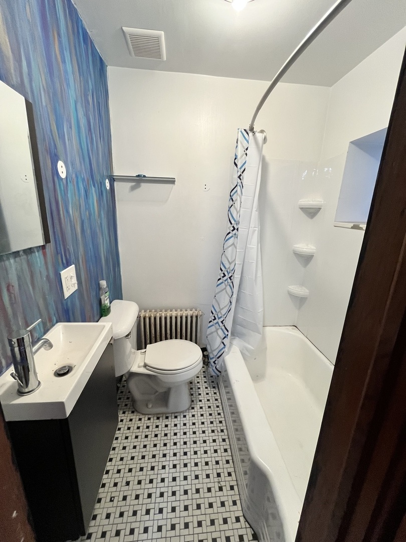 1141 S Mayfield Avenue Property Photo 13
