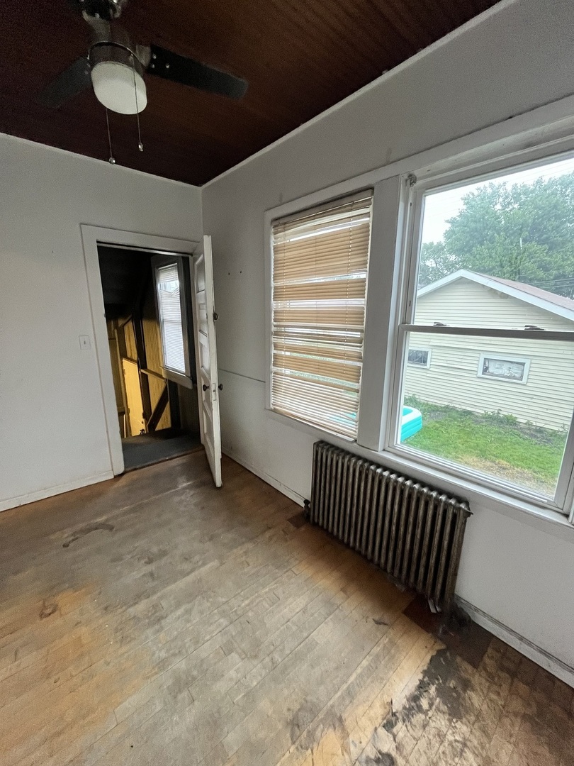 1141 S Mayfield Avenue Property Photo 26