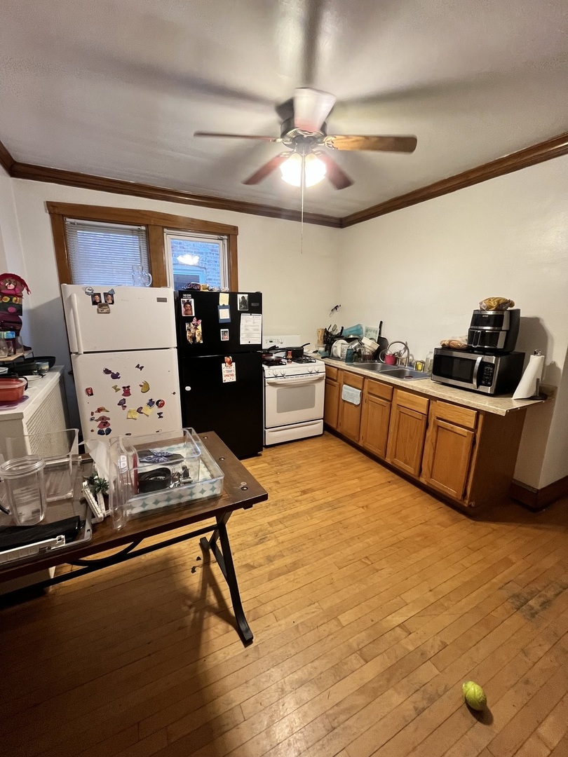1141 S Mayfield Avenue Property Photo 42