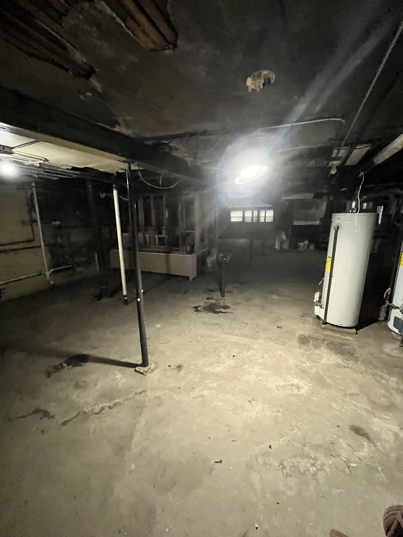 1141 S Mayfield Avenue Property Photo 49