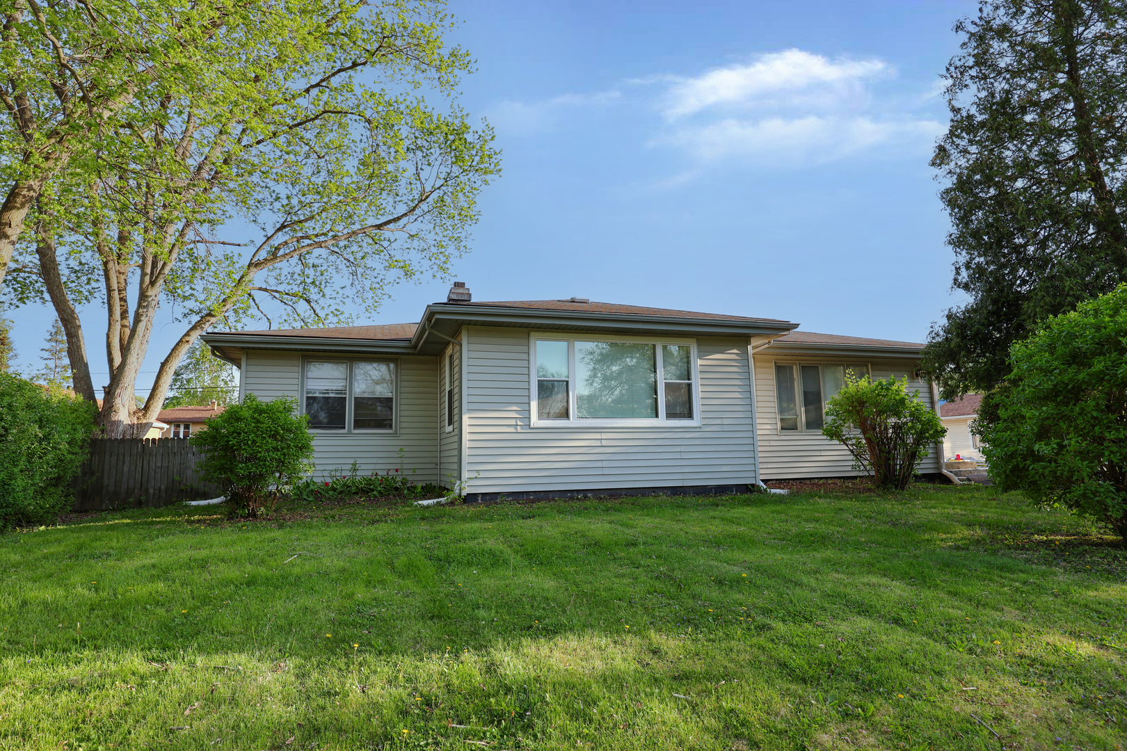 2414 Garden Street Property Photo 1