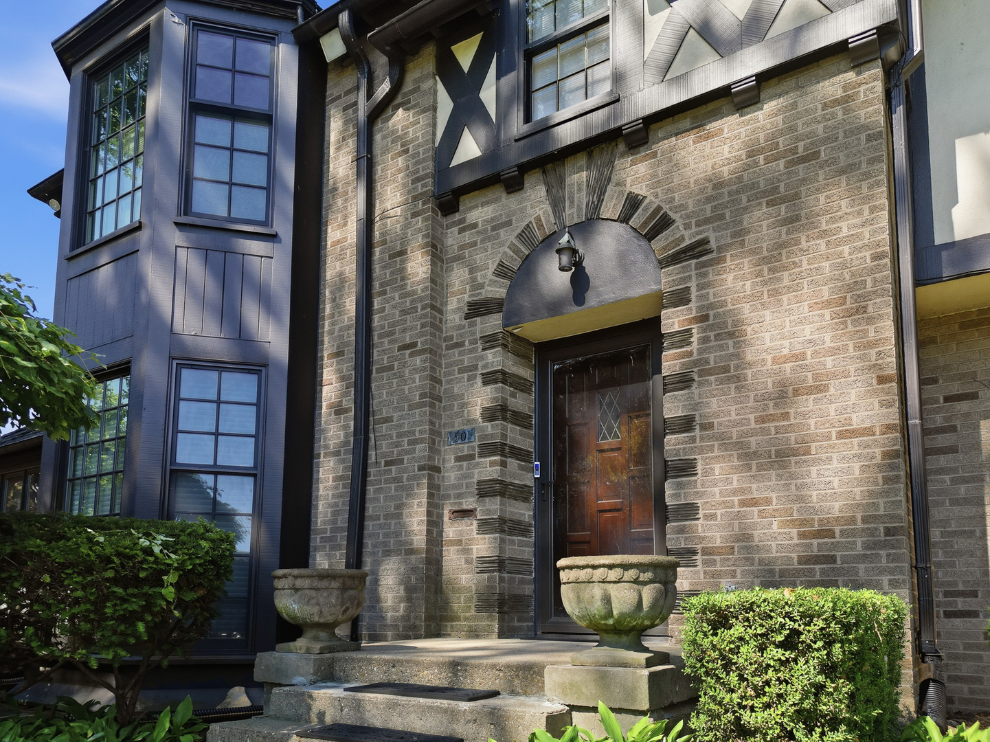 1507 Locust Street Property Photo 4