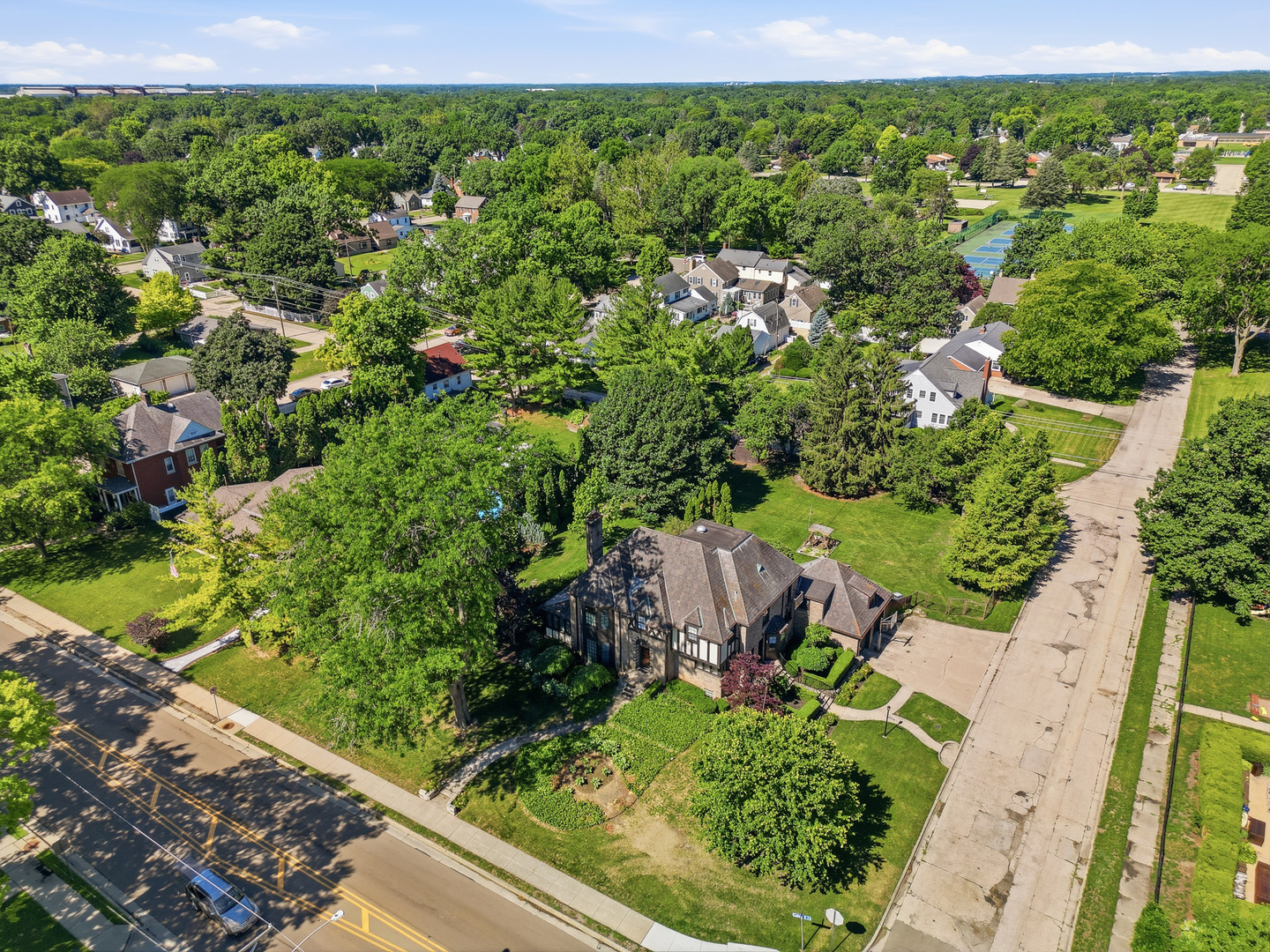1507 Locust Street Property Photo 8