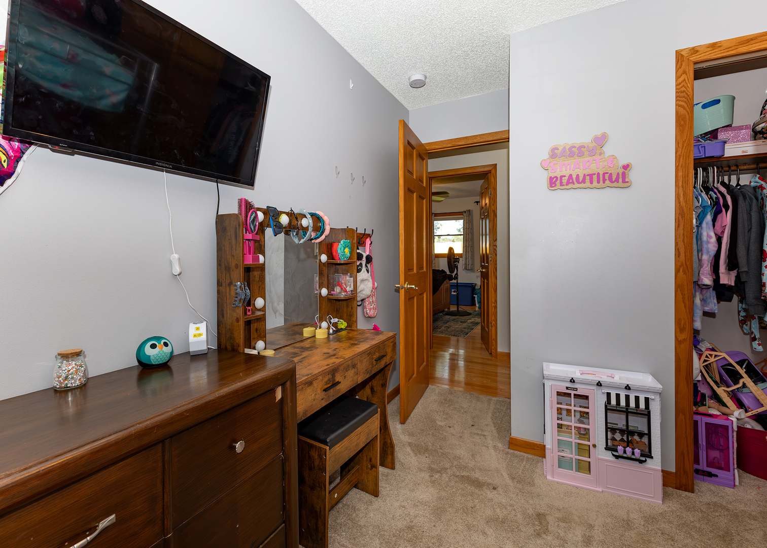 911 6th Avenue Property Photo 11