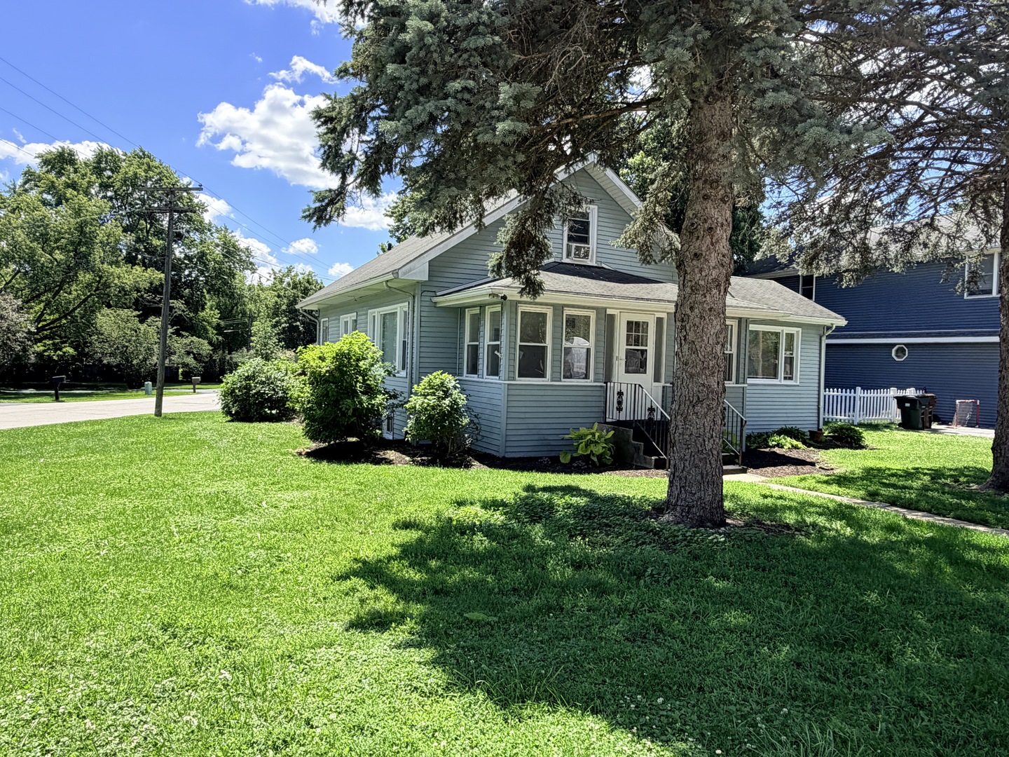 11105 Denny Avenue Property Photo 1