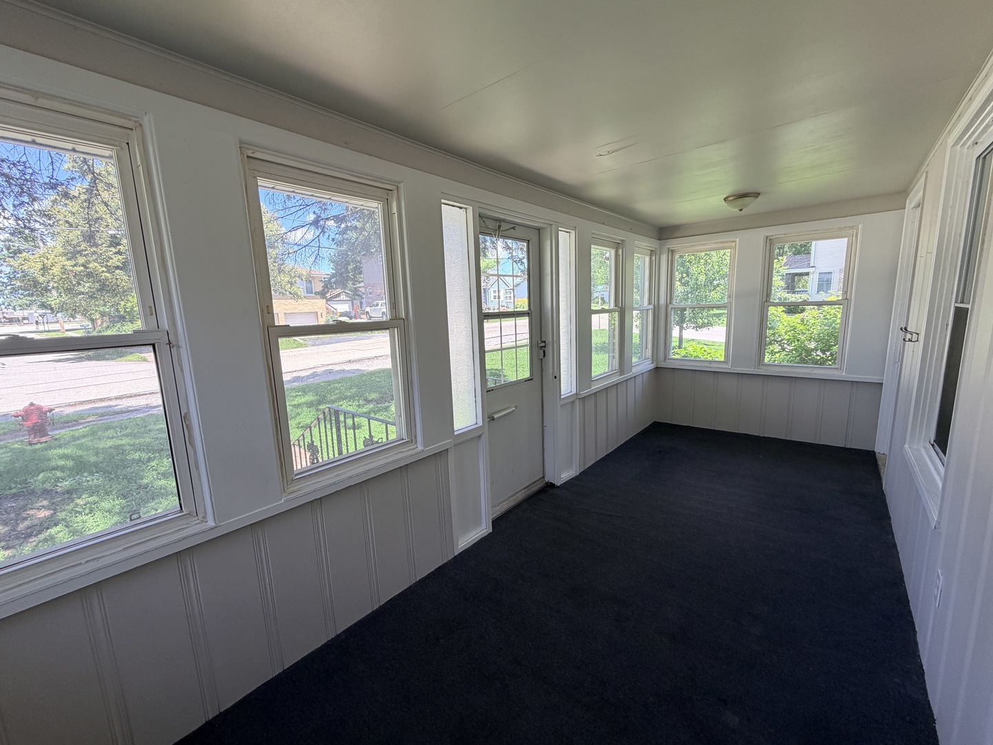 11105 Denny Avenue Property Photo 6