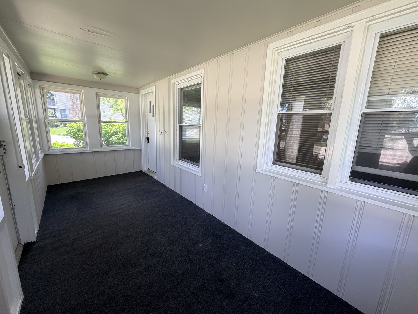 11105 Denny Avenue Property Photo 7