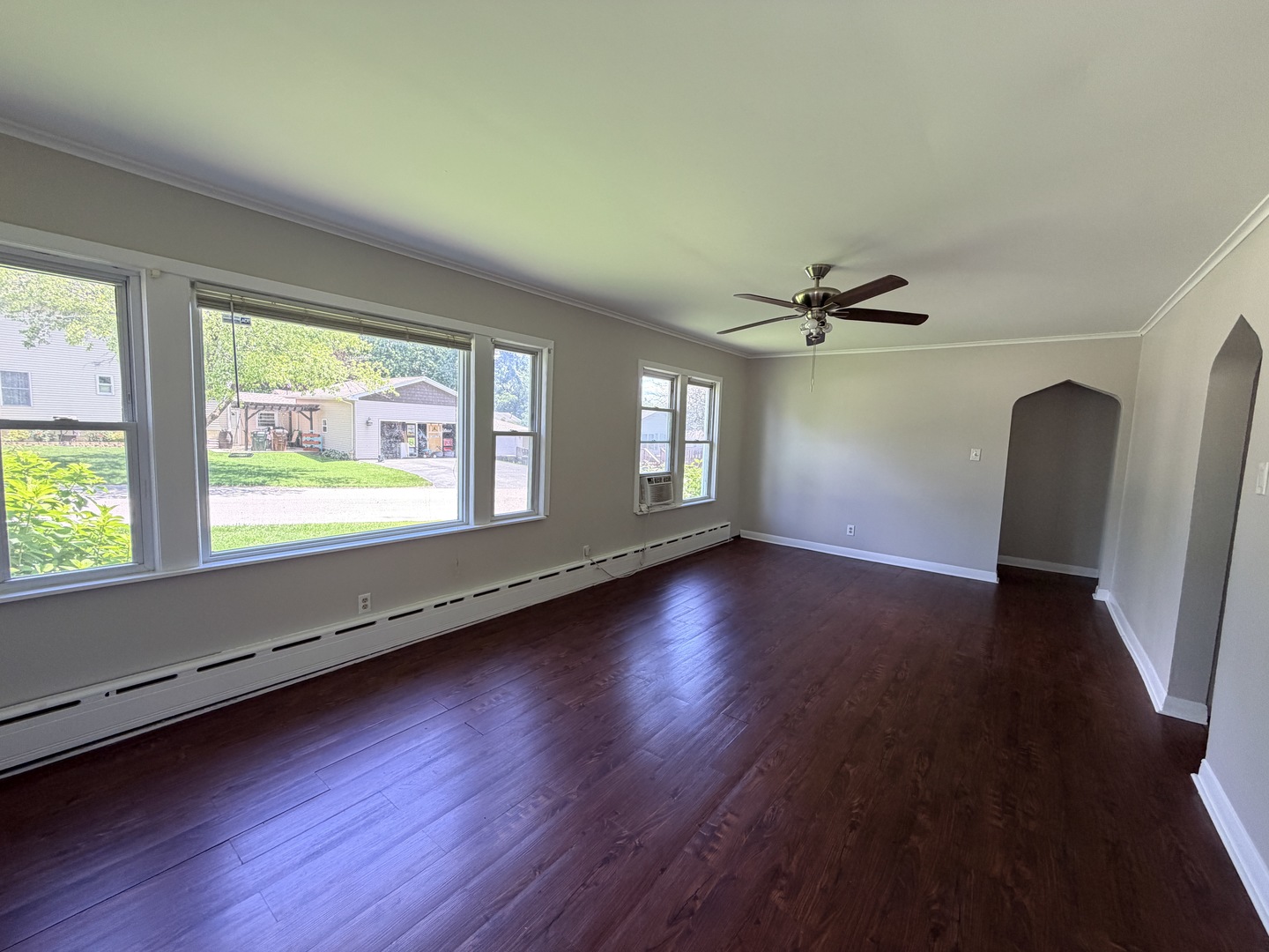 11105 Denny Avenue Property Photo 9