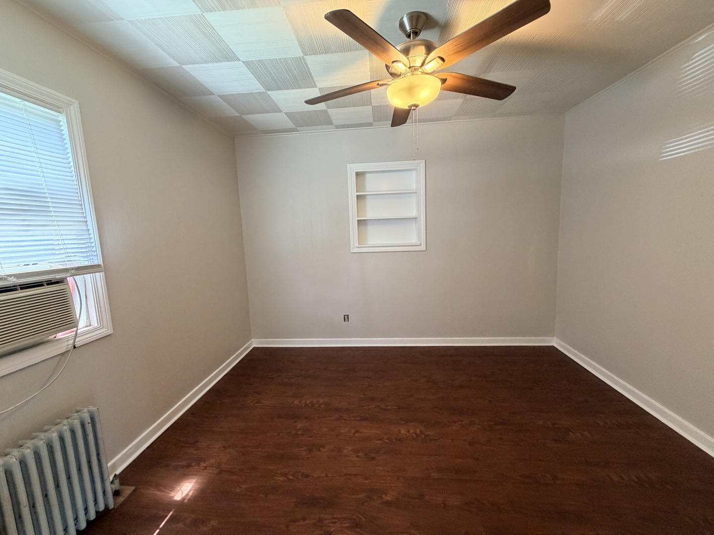 11105 Denny Avenue Property Photo 16
