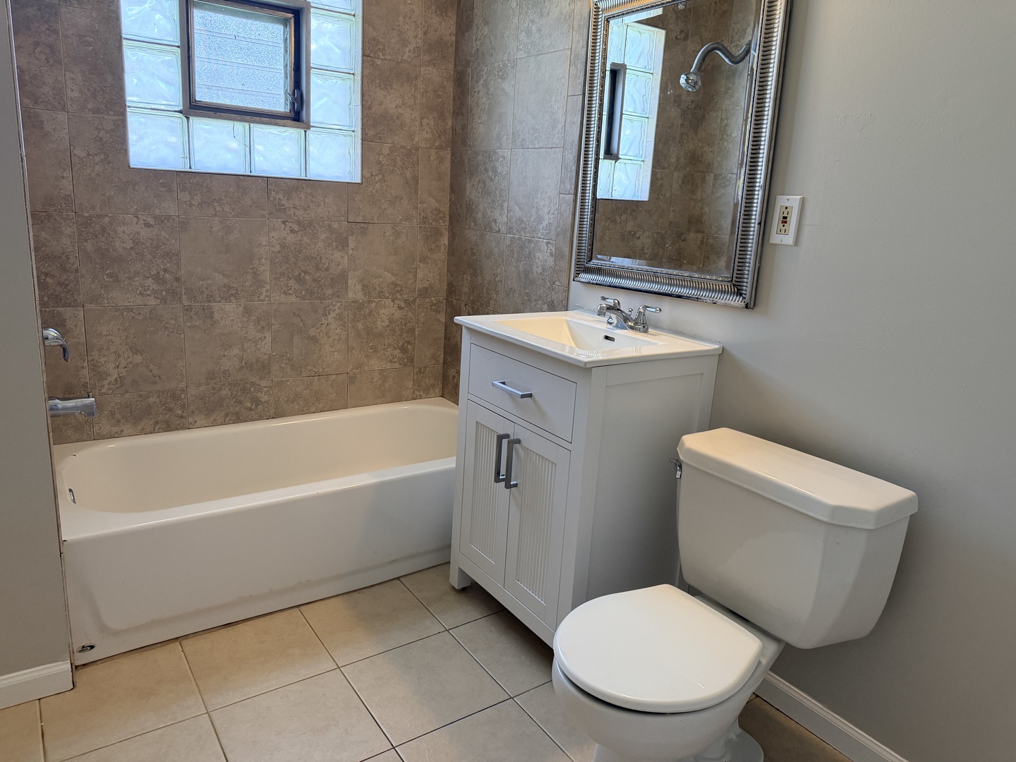 11105 Denny Avenue Property Photo 18