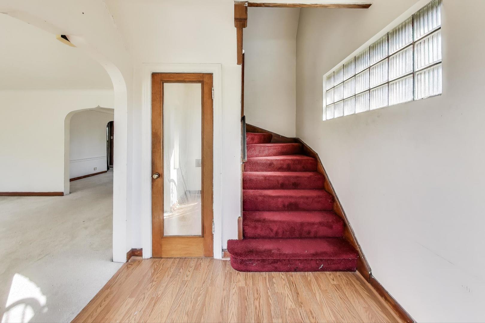 5636 W Augusta Boulevard Property Photo 3