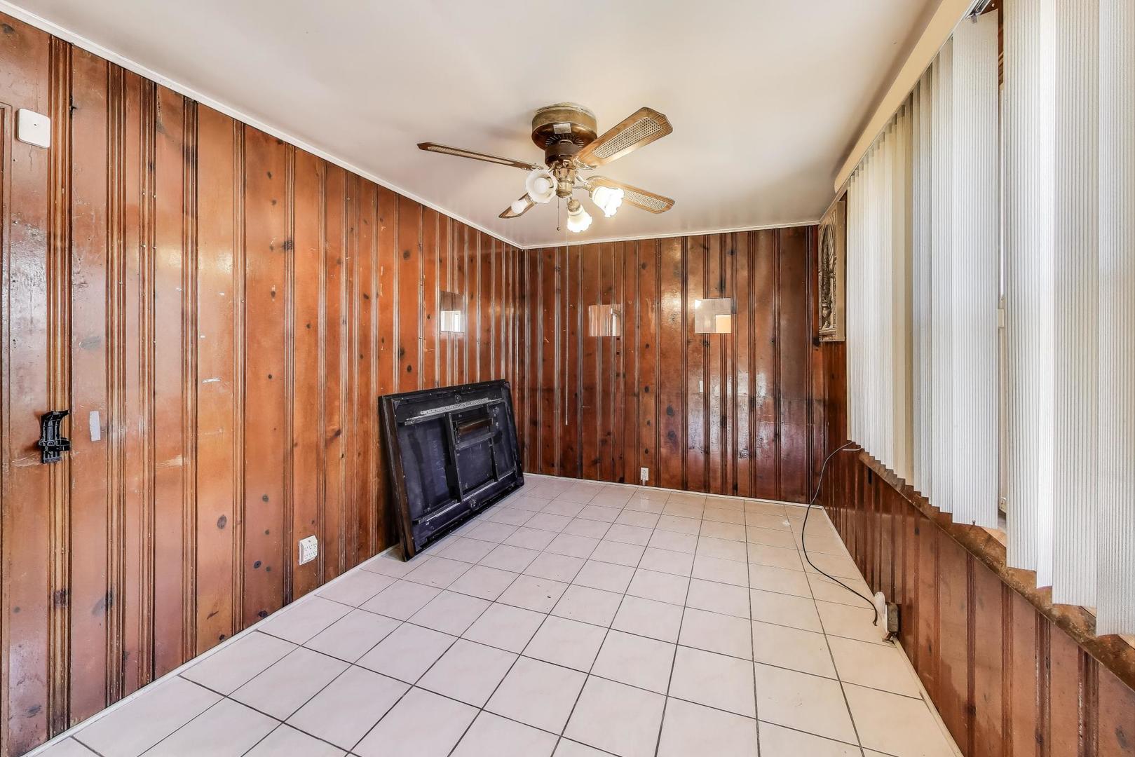 5636 W Augusta Boulevard Property Photo 13
