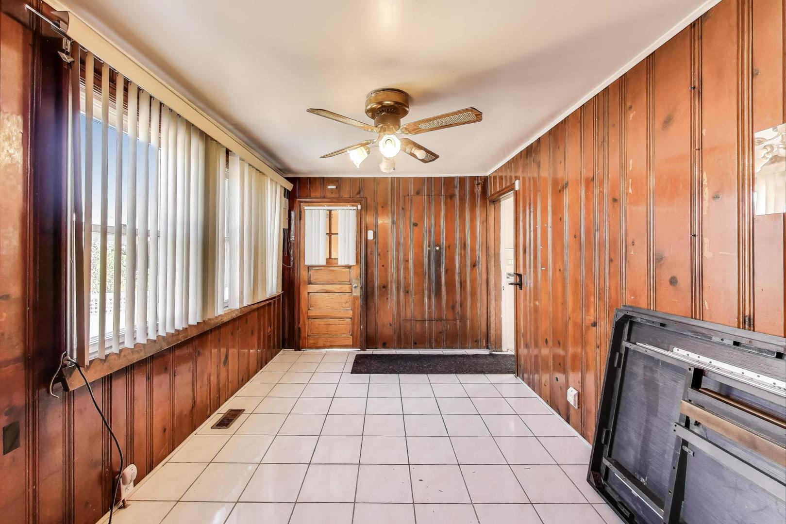 5636 W Augusta Boulevard Property Photo 14