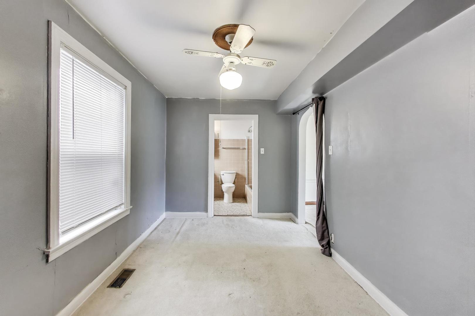 5636 W Augusta Boulevard Property Photo 16