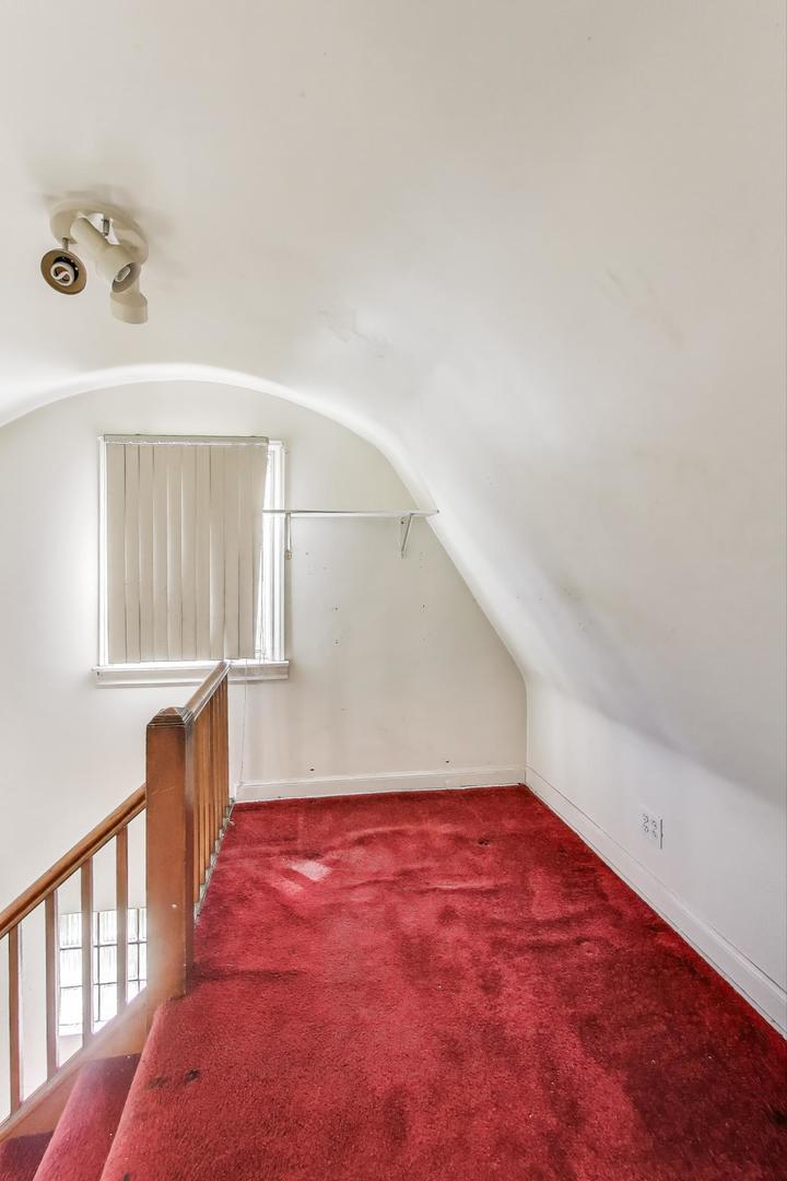 5636 W Augusta Boulevard Property Photo 20